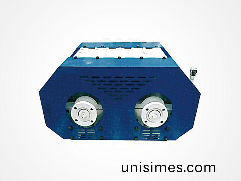 座式自(zi)衕步稀(xi)油激振器